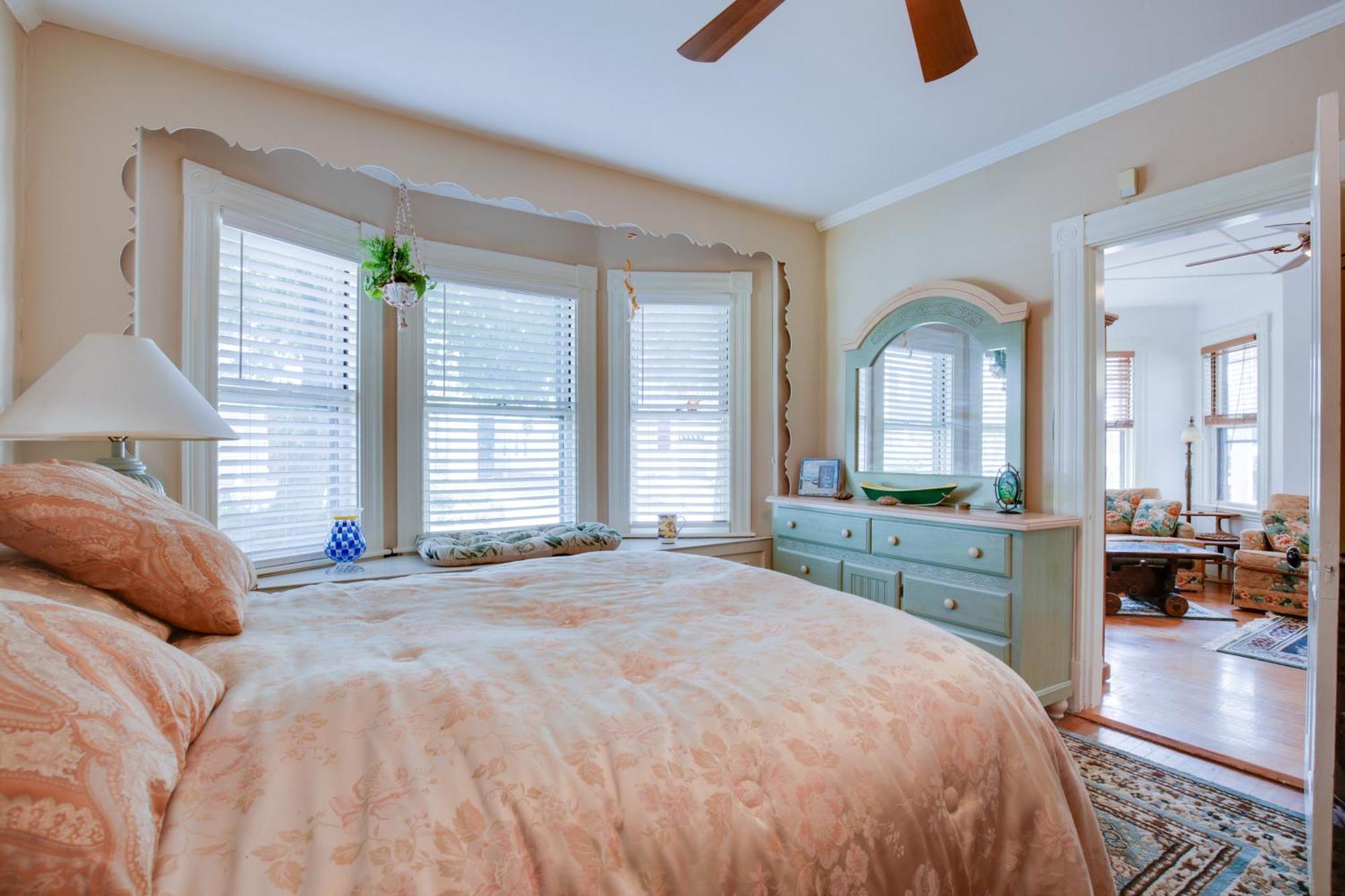 Quaint Beverly Townhome Walk To Beach And Downtown! מראה חיצוני תמונה
