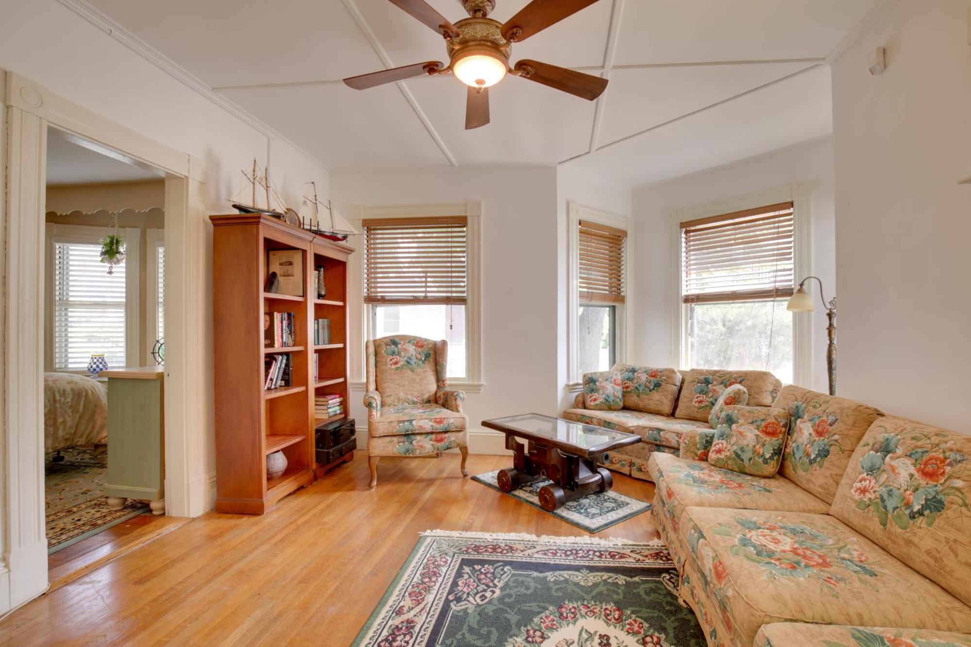 Quaint Beverly Townhome Walk To Beach And Downtown! מראה חיצוני תמונה